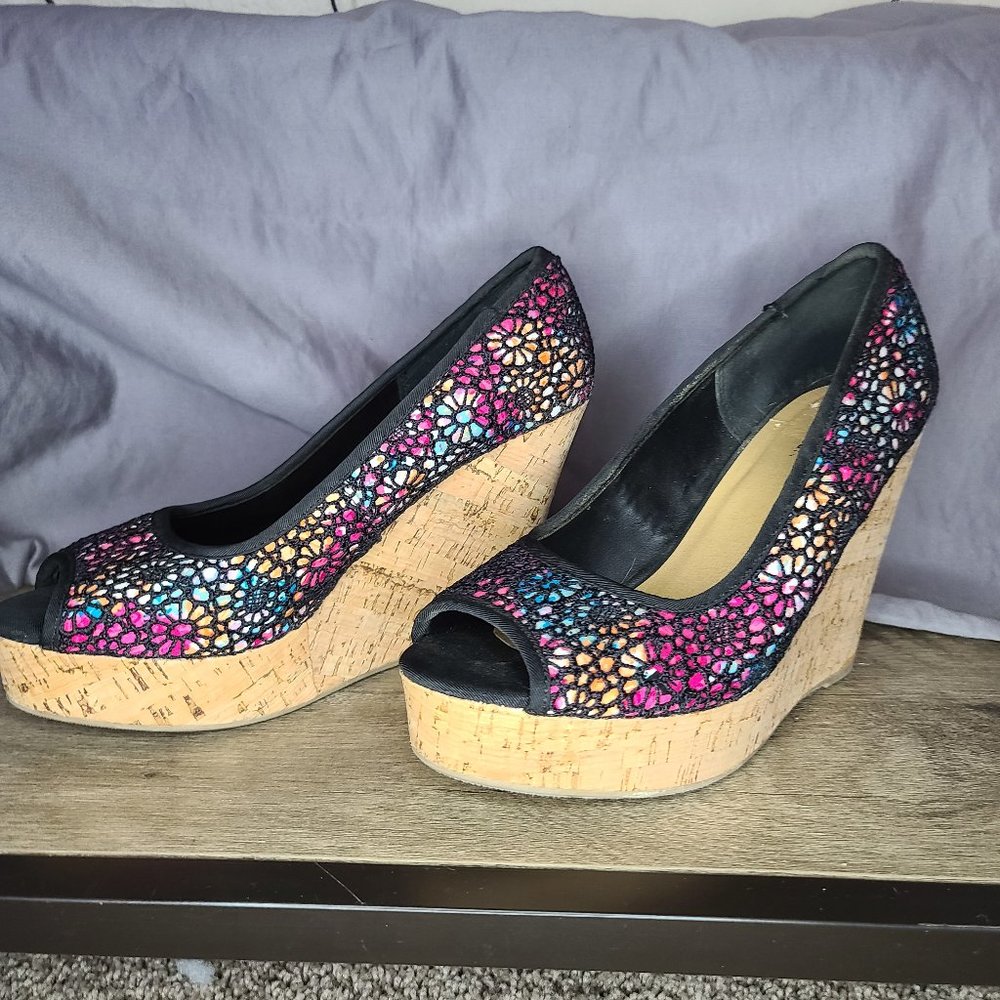 Y Not? cork platforms